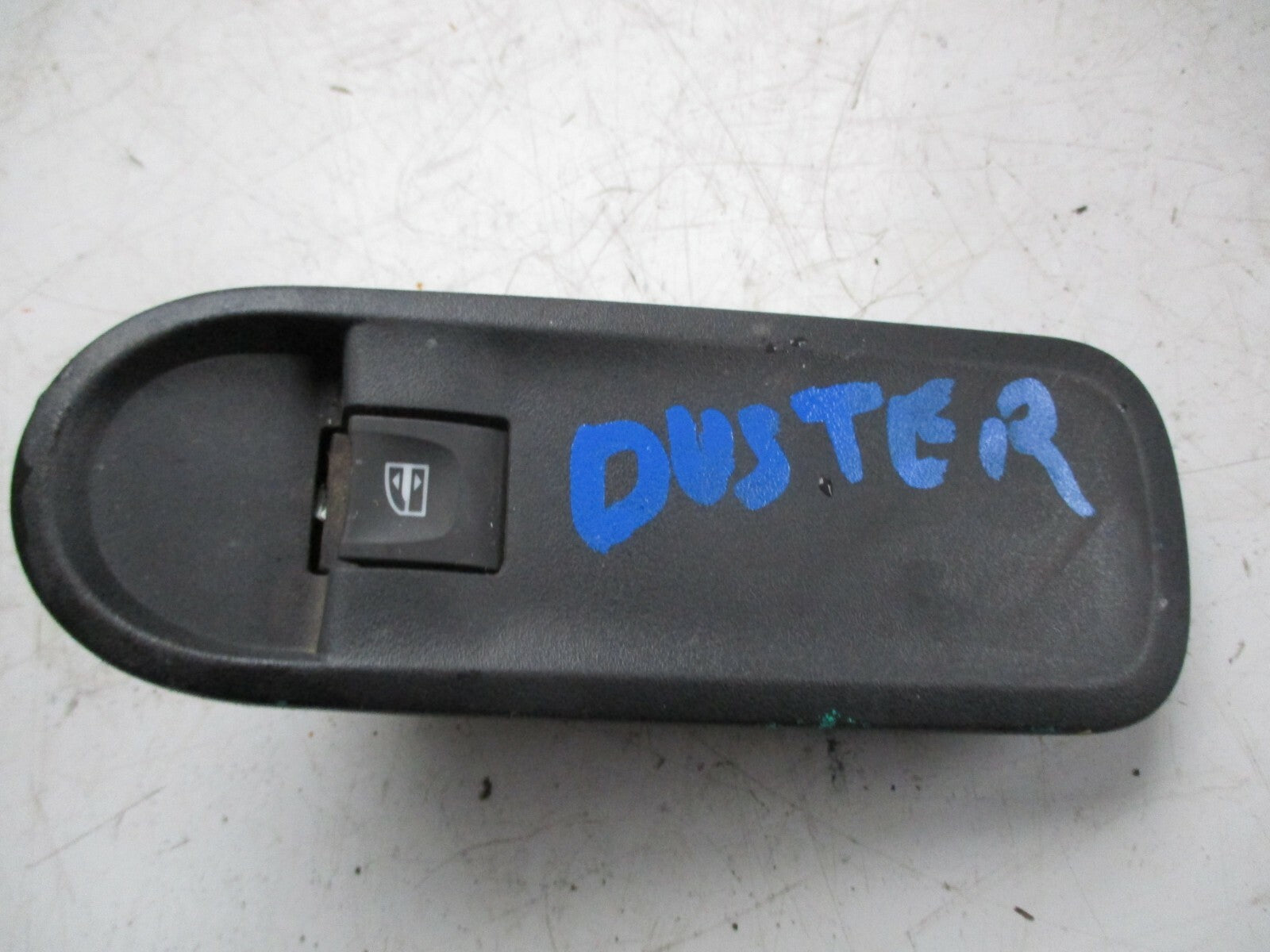DACIA DUSTER 2017 MK1 NS PASSENGER SIDE SINGLE WINDOW CONTROL SWITCH 809601386R