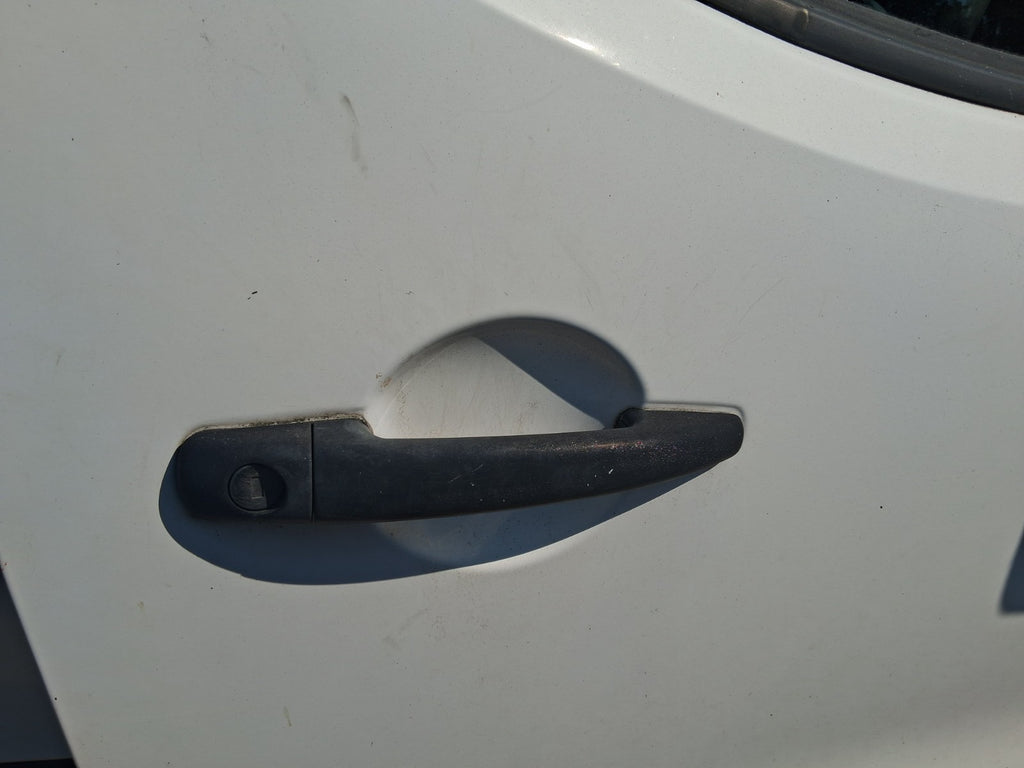 2015 PEUGEOT PARTNER MK2 OSF DRIVER SIDE FRONT RIGHT EXTERIOR DOOR HANDLE