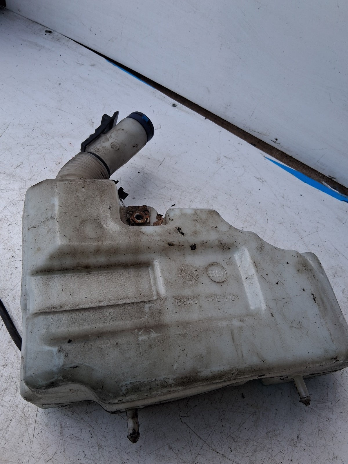 2016 PEUGEOT BOXER FRONT WINDSCREEN WASHER BOTTLE TANK B805