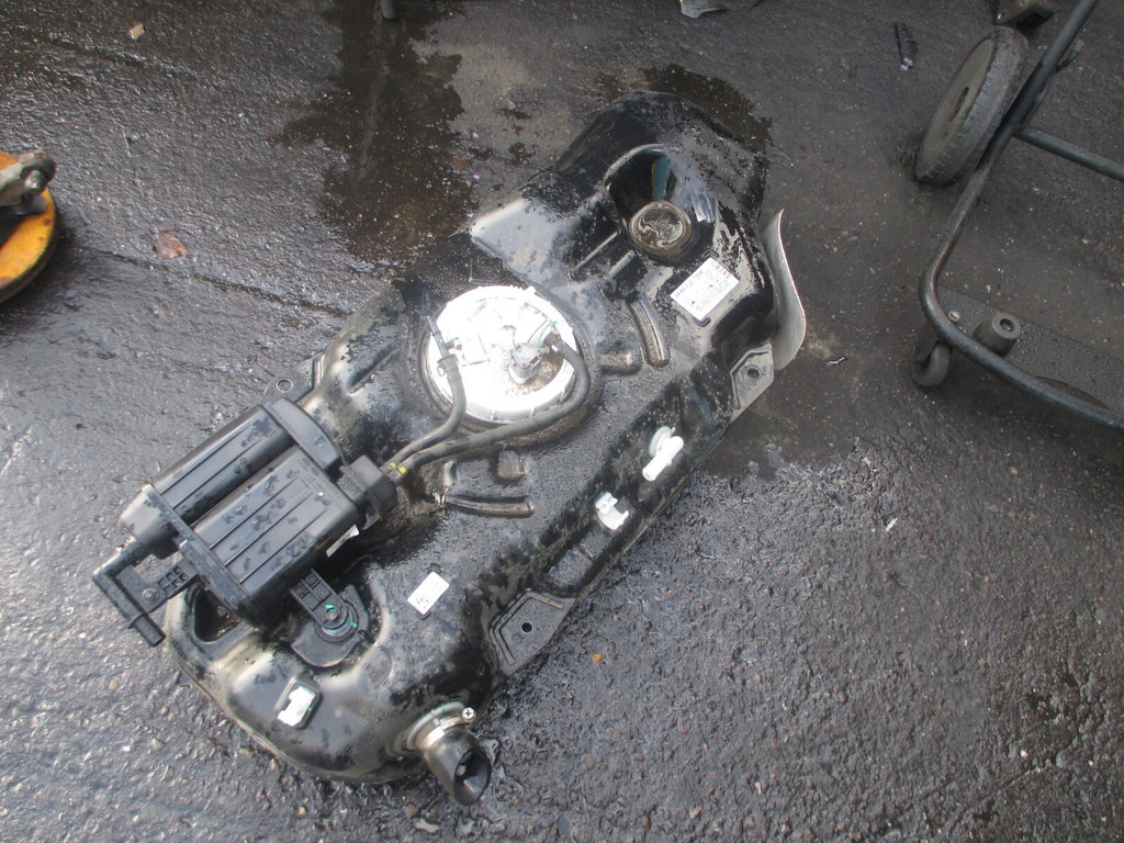 KIA PICANTO 2020 MK3 1.0 PETROL FUEL PUMP SENDER UNIT & FUEL TANK 31110G6100