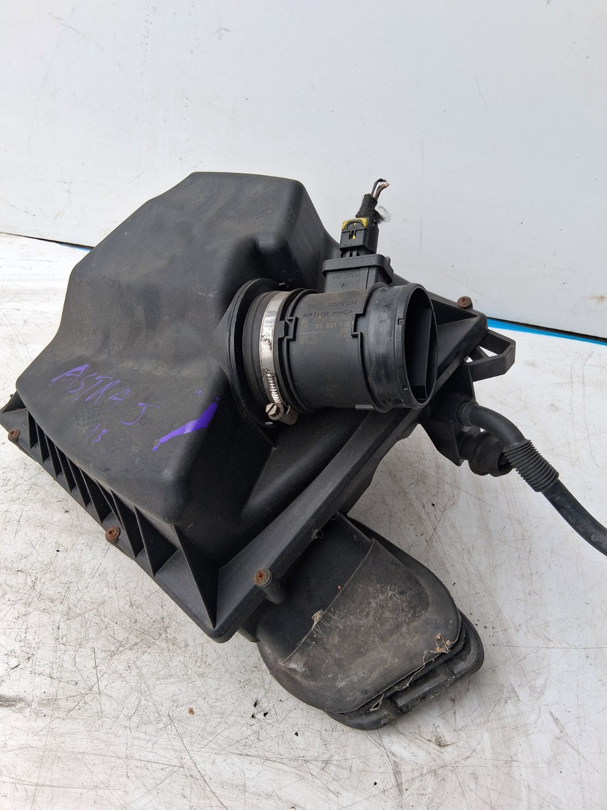 2013 VAUXHALL ASTRA J ESTATE AIR FILTER HOUSING BOX