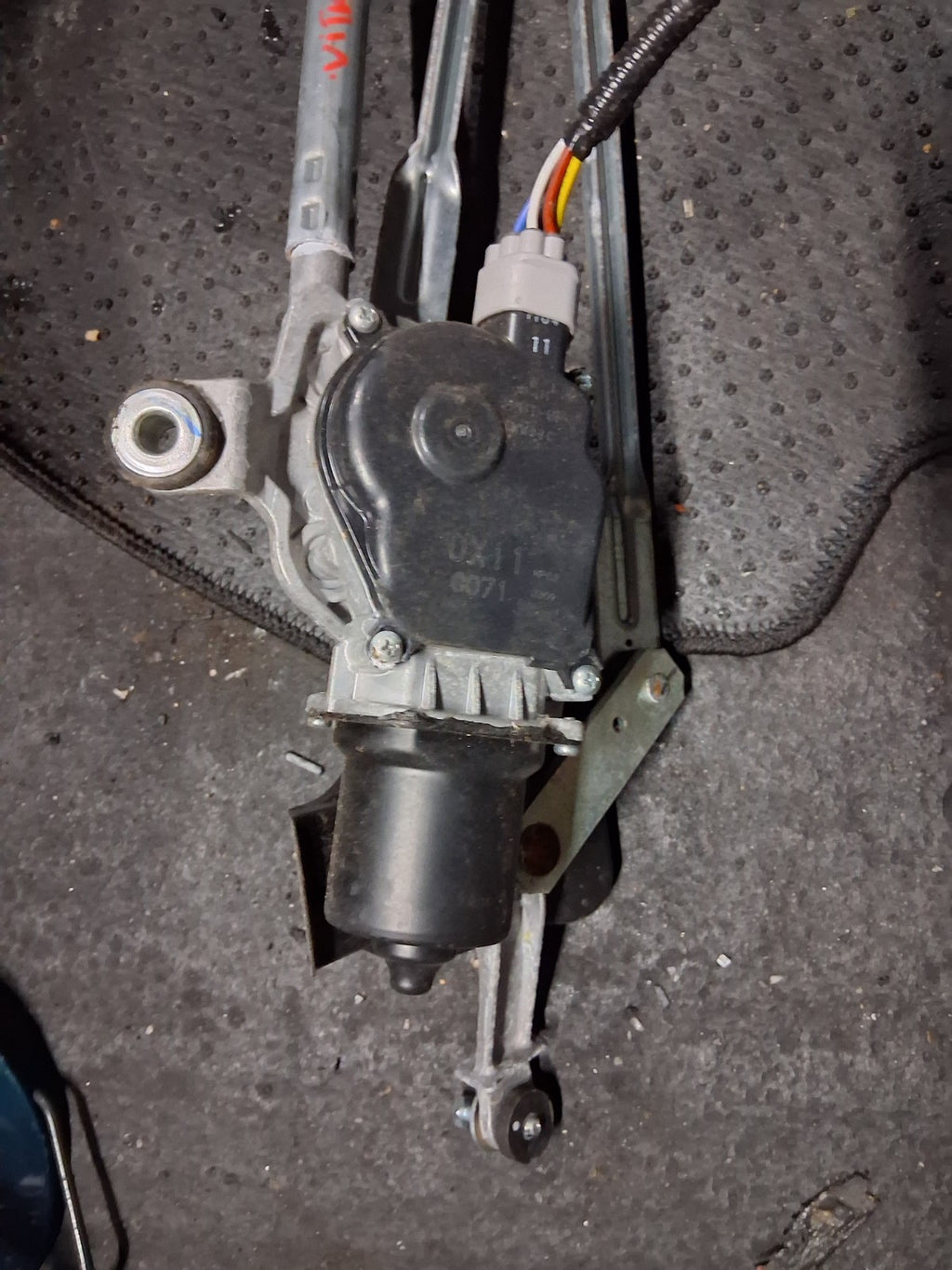 2022 SUZUKI VITARA MK4 FRONT WINDSCREEN WIPER MOTOR & LINKAGE 3810054P10