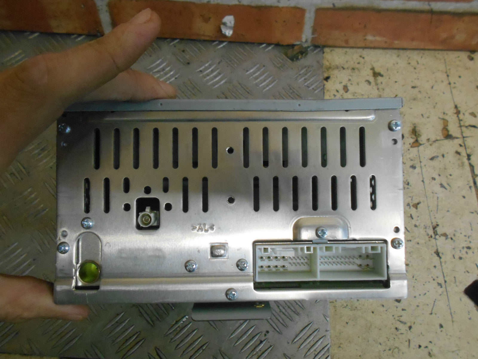 KIA RIO MK3 2015 RADIO STEREO CD BLUETOOTH HEAD UNIT AM112IHEE