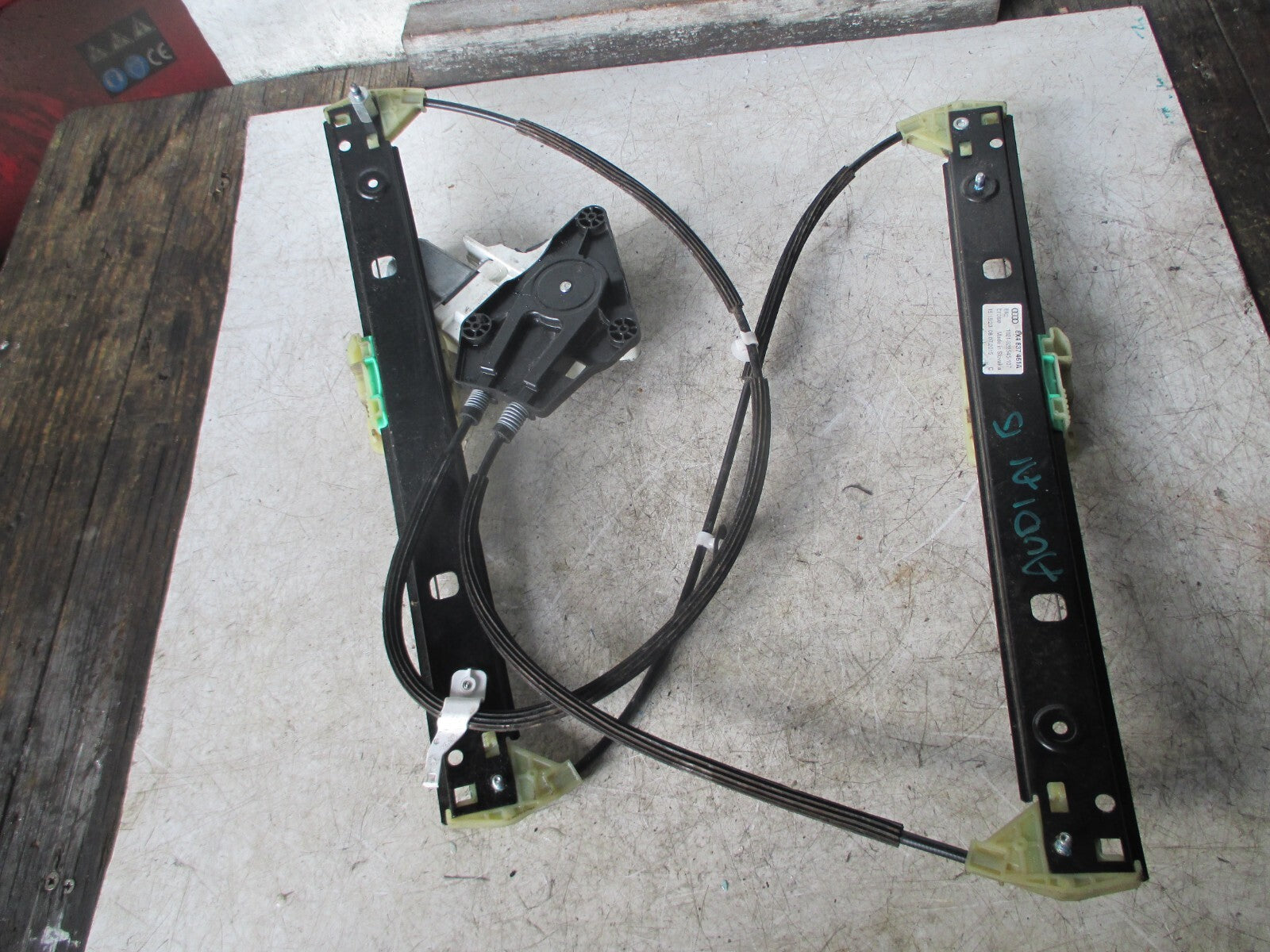 AUDI A1 8X 2015 NSF PASSENGER SIDE FRONT WINDOW MOTOR REGULATOR 8X4837461A
