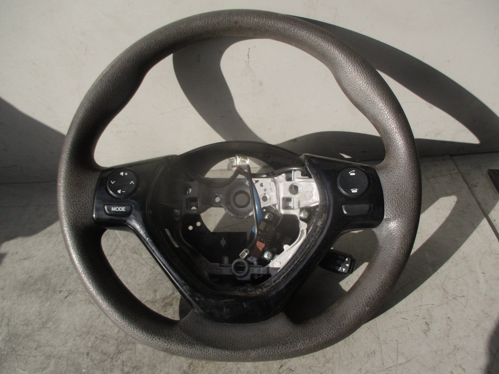 2016 PEUGEOT 108 MULTIFUNCTION STEERING WHEEL 451000H050