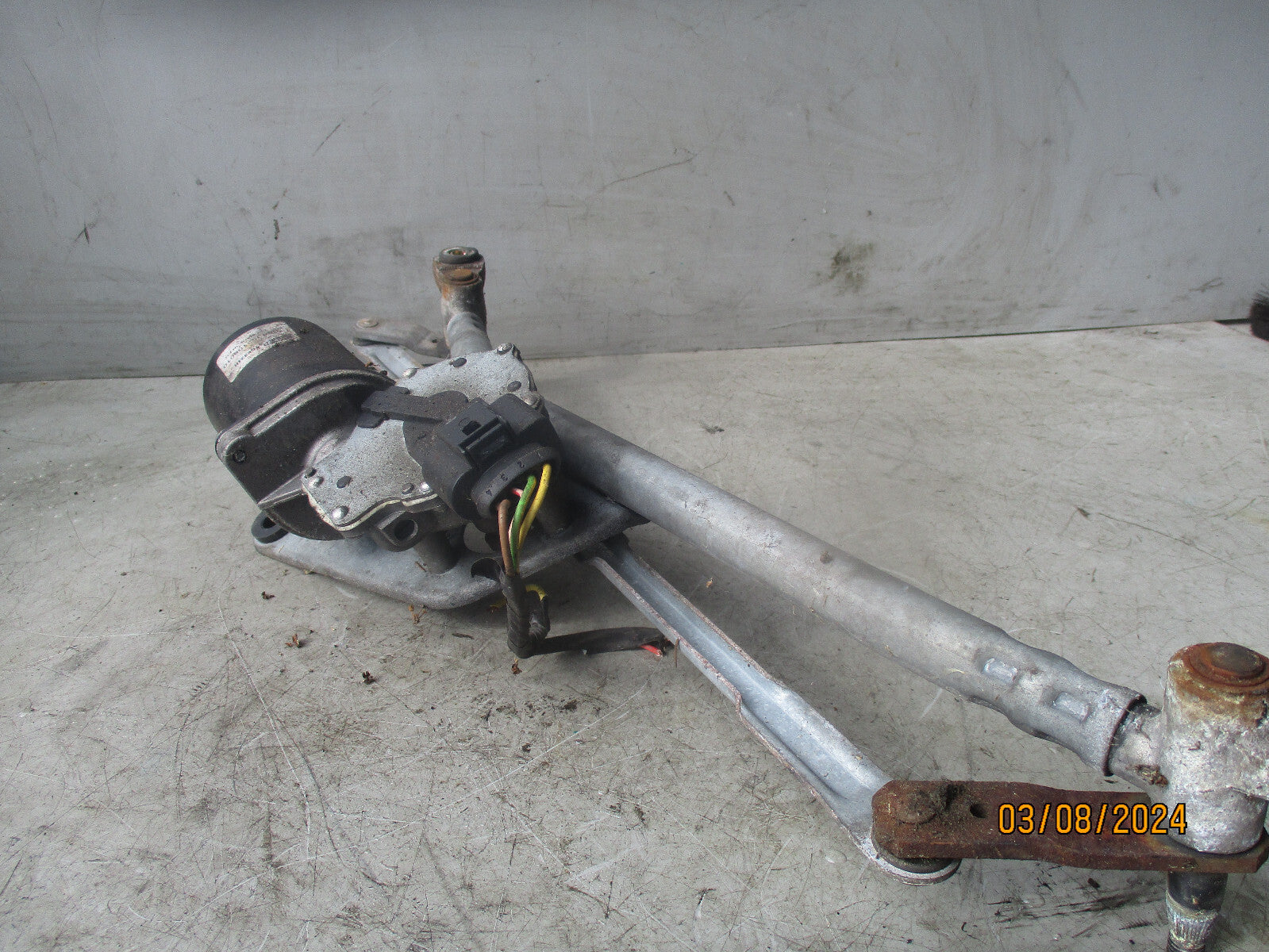 2005 SMART RODSTER 452 FRONT WINDSCREEN WINDOW WIPER MOTOR