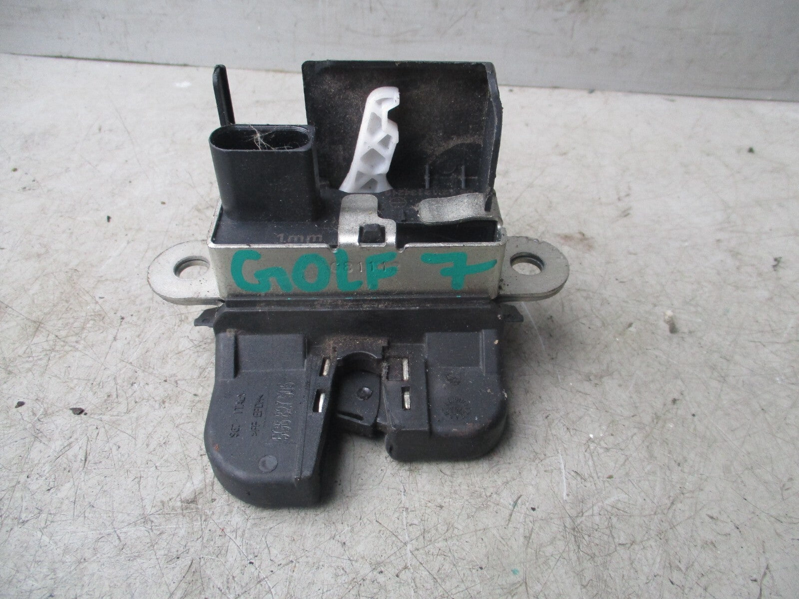 2018 VW VOLKSWAGEN GOLF MK7 7.5 REAR TAILGATE BOOTLID BOOT LOCK MECH 5G6827505