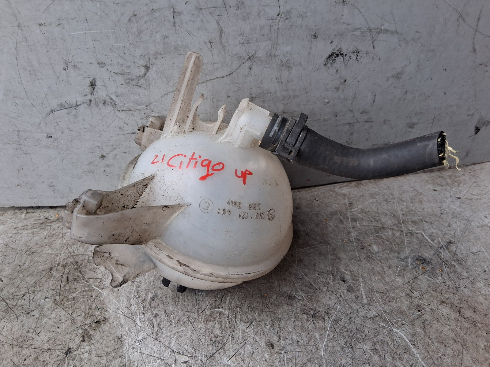 2021 VOLKSWAGEN UP CITIGO 1.0 PETROL COOLANT EXPANSION TANK RESERVOIR 1S0121407