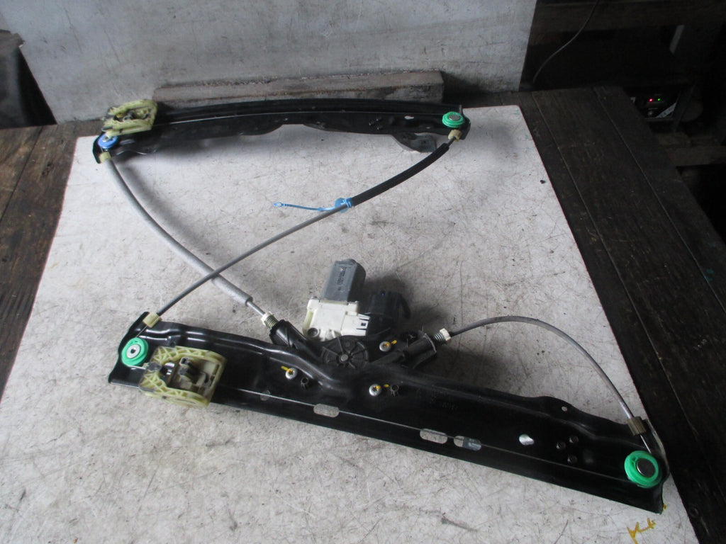 JAGUAR XE 2016 NSF PASSENGER FRONT WINDOW MOTOR REGULATOR GX7323201AC