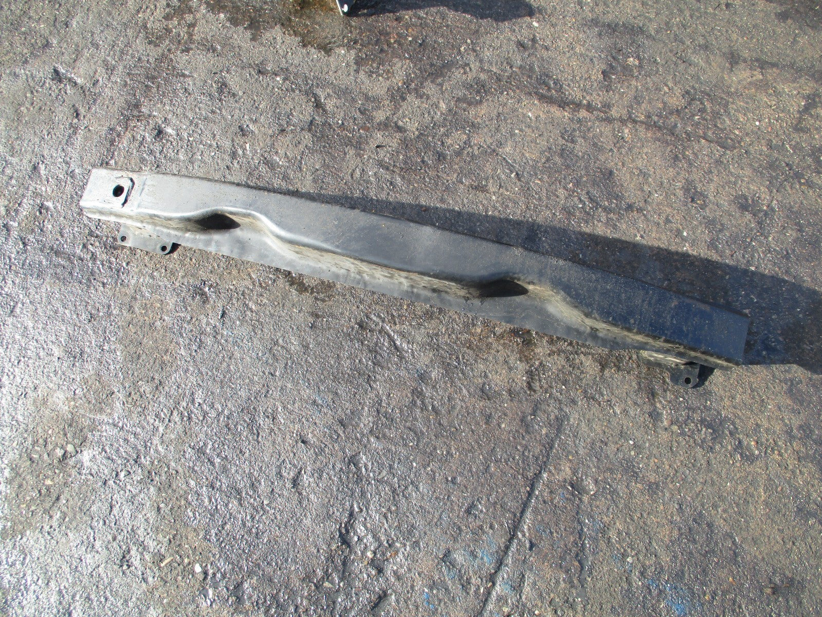 2014 VW VOLKSWAGEN TIGUAN MK1 REAR BUMPER CRASH REINFORCEMENT BAR 5N0807586