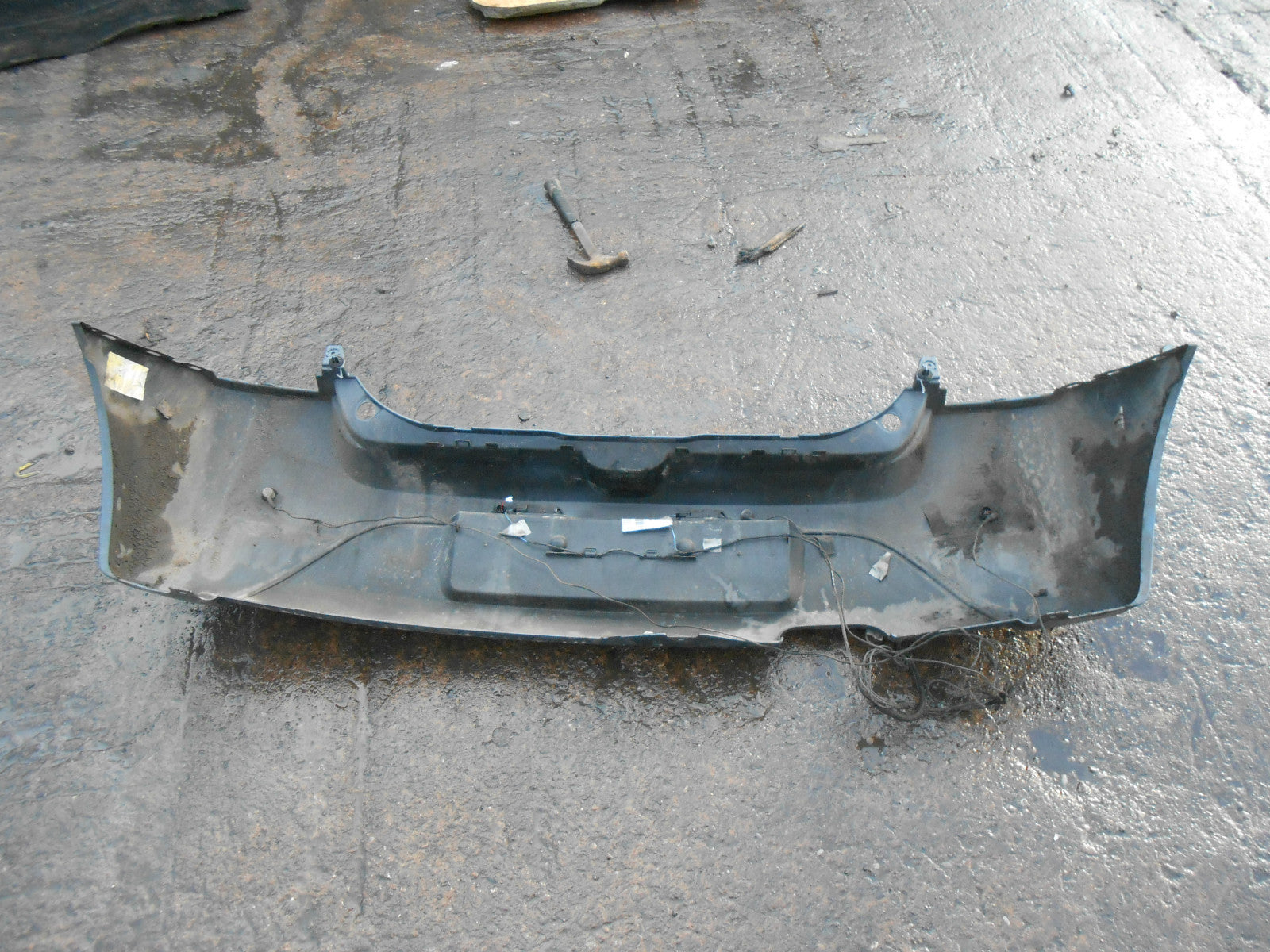 RENAULT TWINGO 2008 REAR BACK PLASTIC BUMPER & PARKING SENSORS GREY PURPLE TEJ47