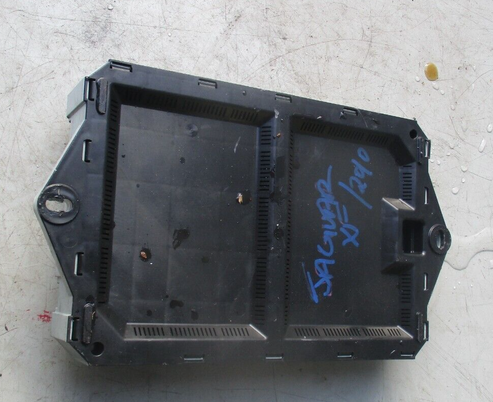JAGUAR XF 290 FUSE RELAY BOX 7140-5053-40