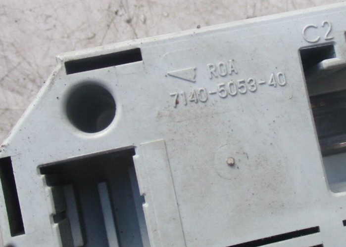 JAGUAR XF 290 FUSE RELAY BOX 7140-5053-40