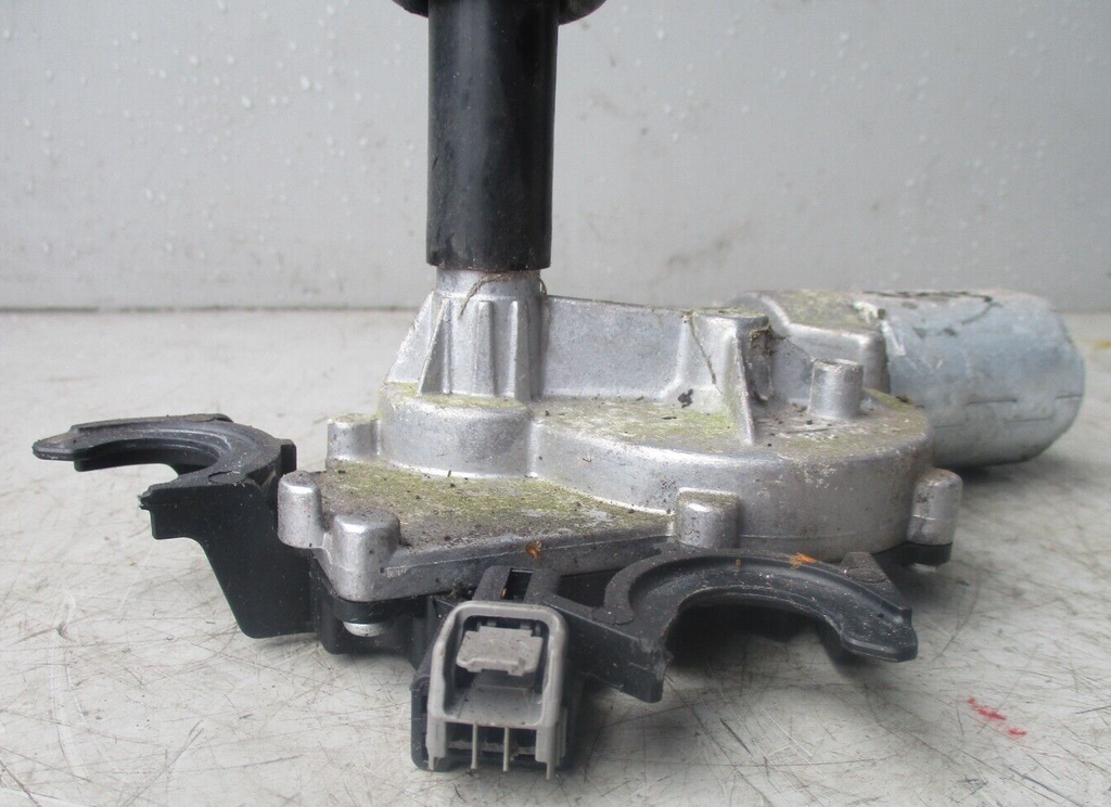 2005 FORD FOCUS HATCHBACK REAR WIPER MOTOR 0390201822