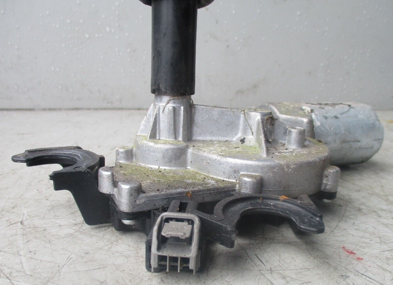 2005 FORD FOCUS HATCHBACK REAR WIPER MOTOR 0390201822