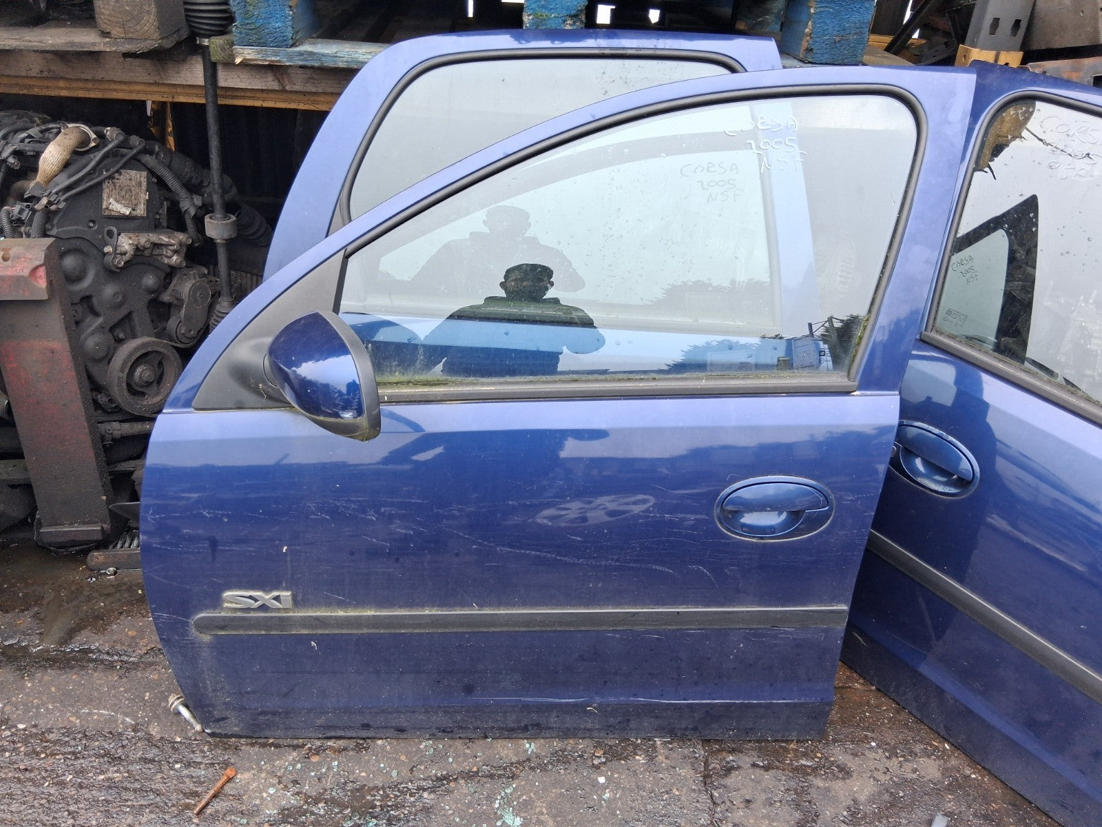 2005 VAUXHALL CORSA C NSF PASSENGER SIDE FRONT LEFT COMPLETE DOOR BLUE