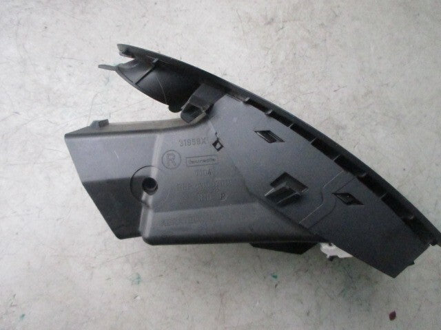 2009 RENAULT MEGANE MK2 OSF DRIVER SIDE DASH AIR-VENT A1007010