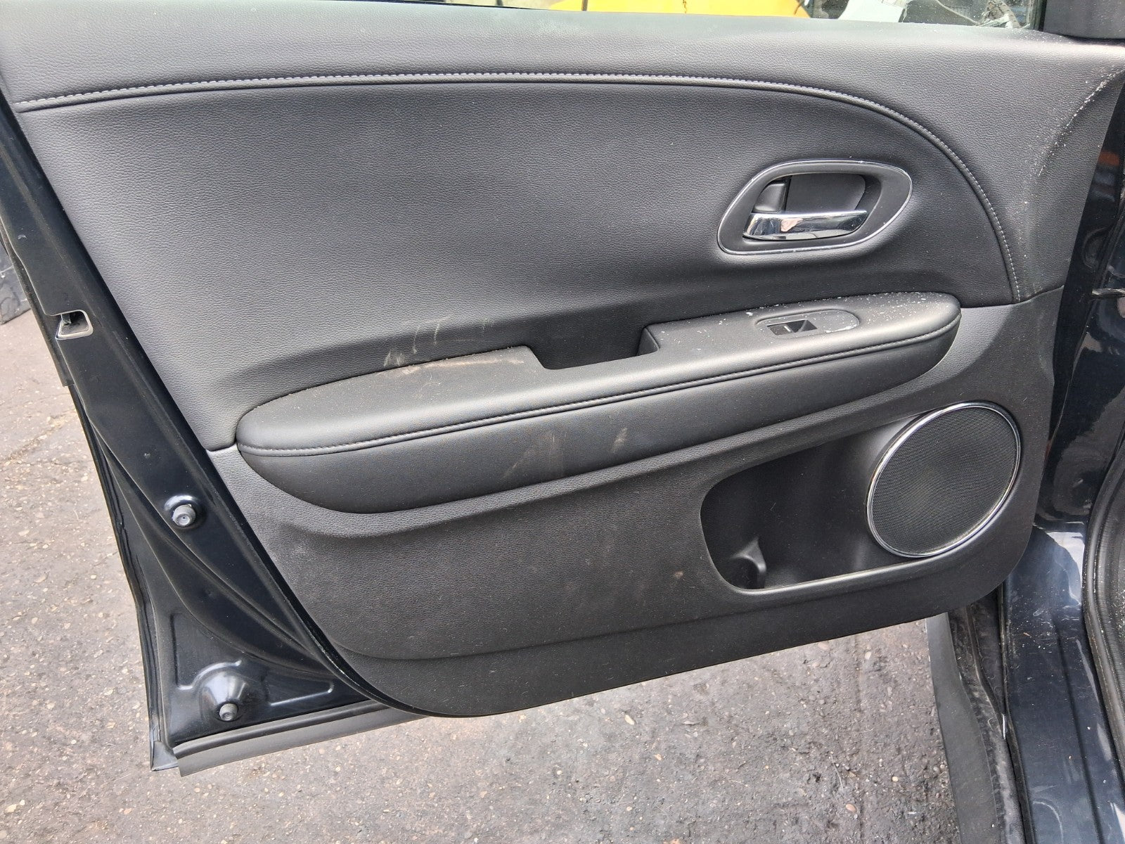 2020 HONDA HR-V FACELIFT NSF PASSENGER SIDE FRONT LEFT DOOR CARD PANEL