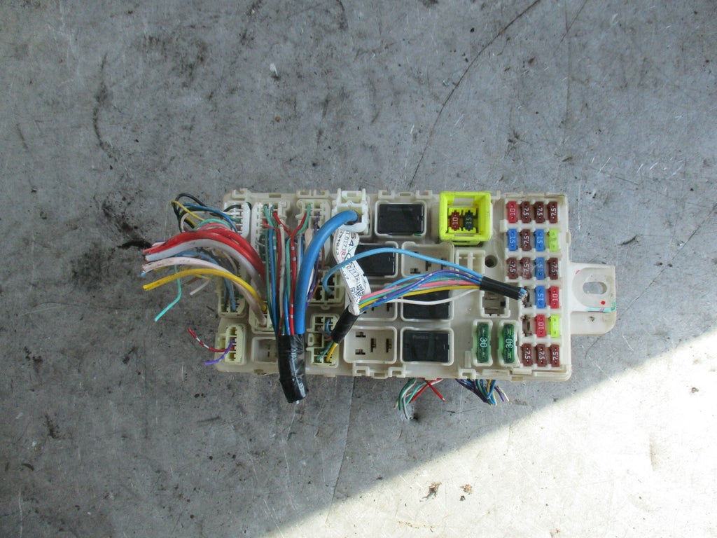 MITSUBISHI MIRAGE MK6 FUSE BOX RELAY UNIT 8637A910