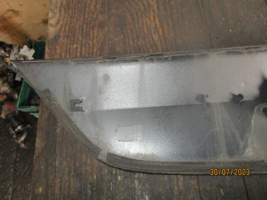 VOLVO V40 CROSS TAILGATE BACK RELEASE TRIM PANEL 01042057014/31301301