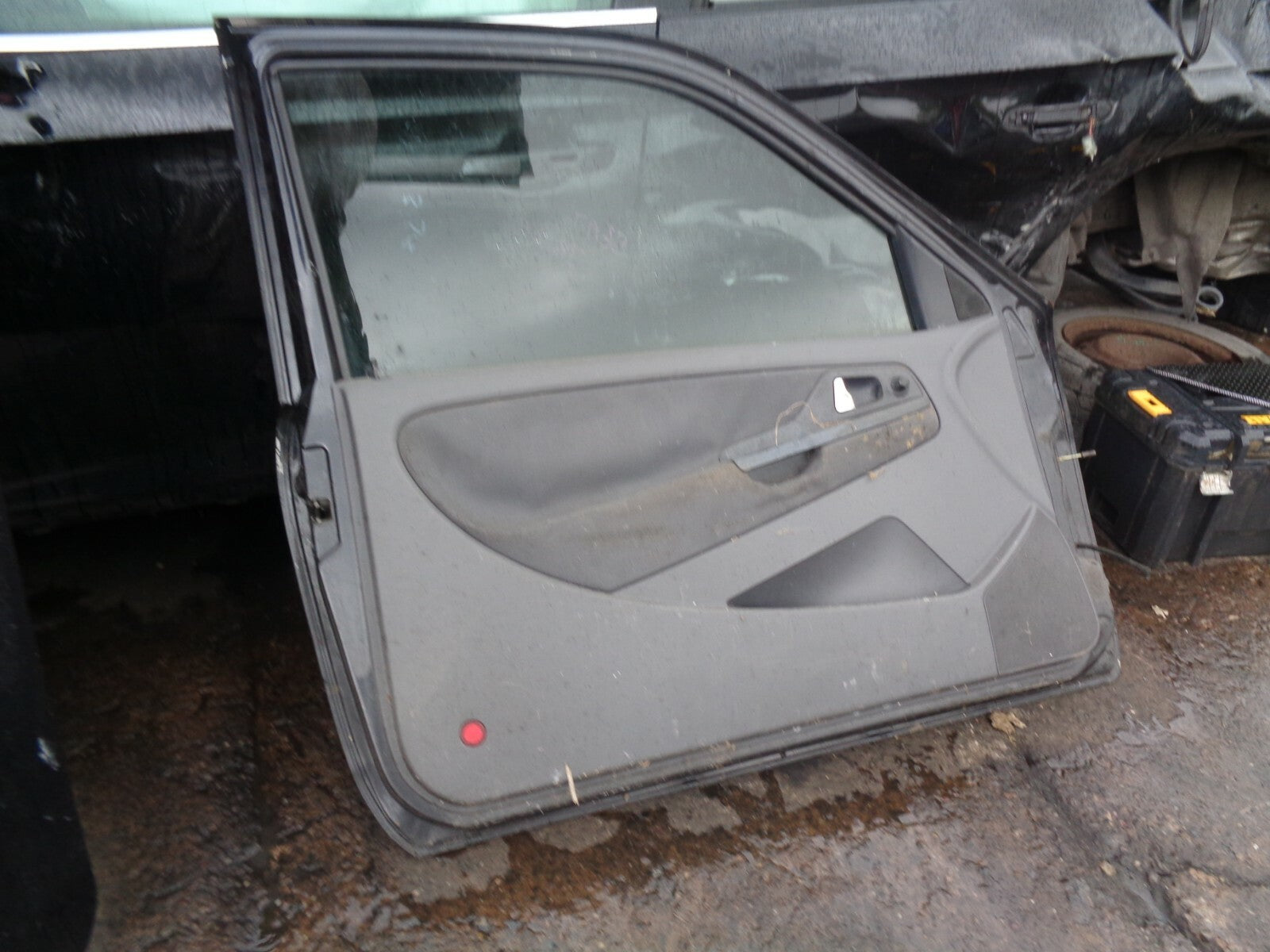 SEAT IBIZA MK2 6K 1999 3 DOOR NS PASSENGER SIDE COMPLETE DOOR BLACK