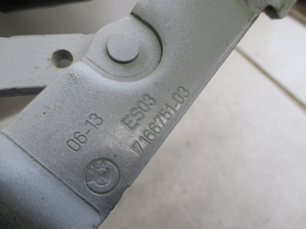BMW 1 SERIES E87 2013 REAR TAILGATE BOOTLID BOOT HINGES 7166751 7166752