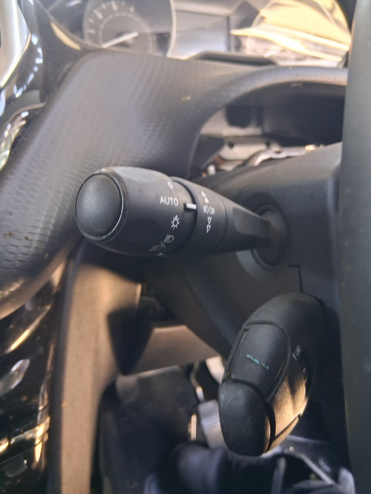 2019 PEUGEOT 208 MK1 INDICATOR WIPER COMBINATION SWITCH STALK SQUIB RING