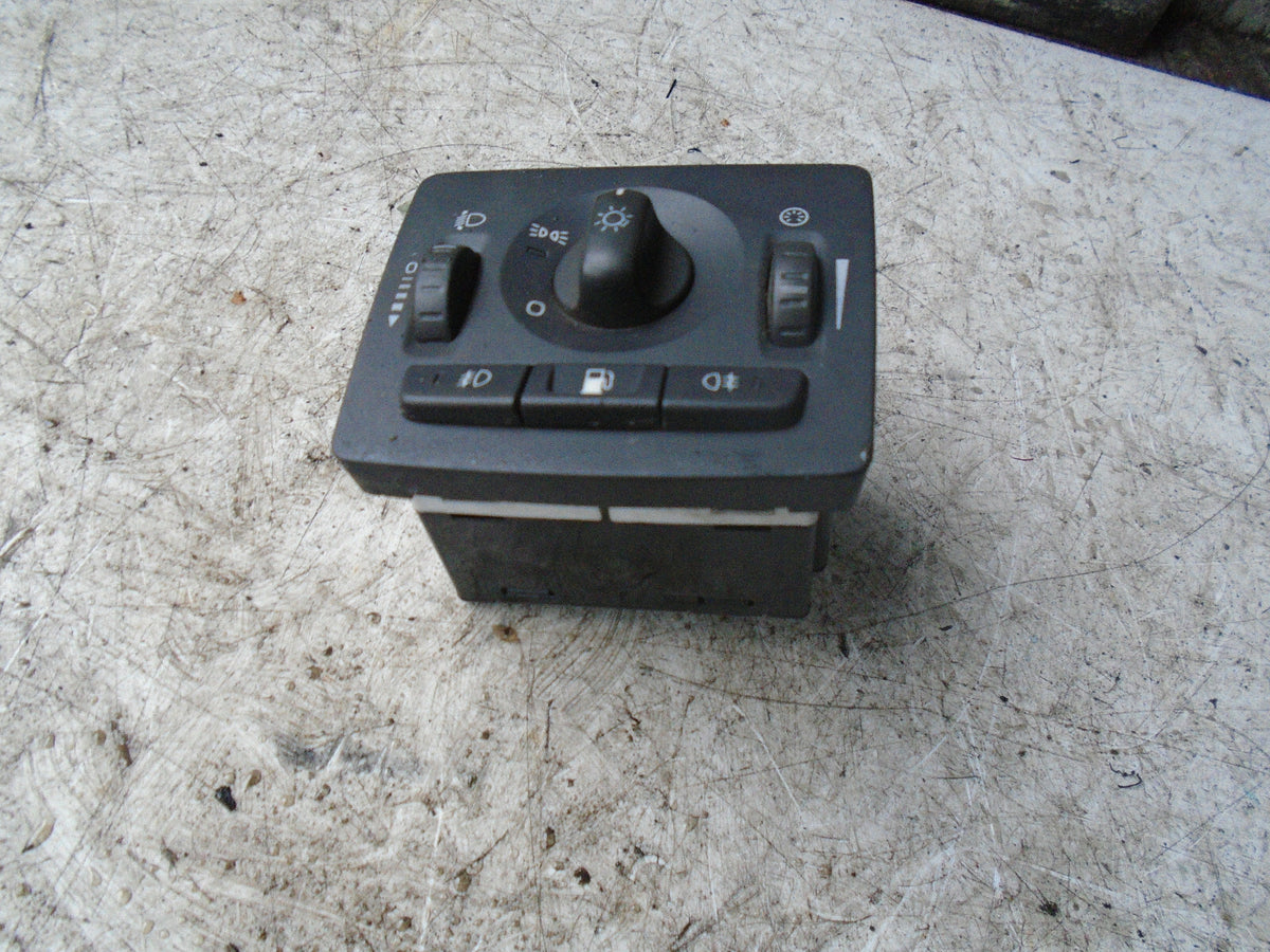 VOLVO C30 2012 HEADLIGHT FOG LIGHT CONTROL SWITCH