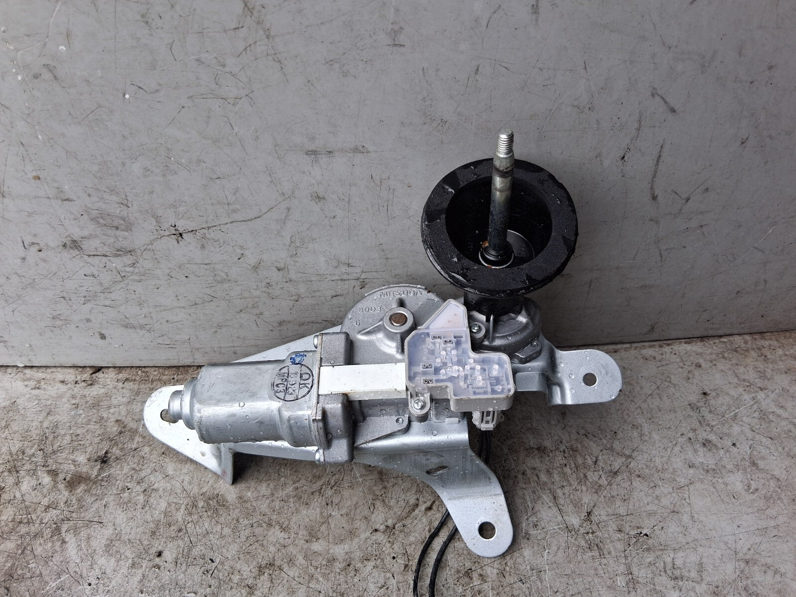 2016 NISSAN MICRA K13 MK4 REAR WINDSCREEN WIPER MOTOR 287101HA0A