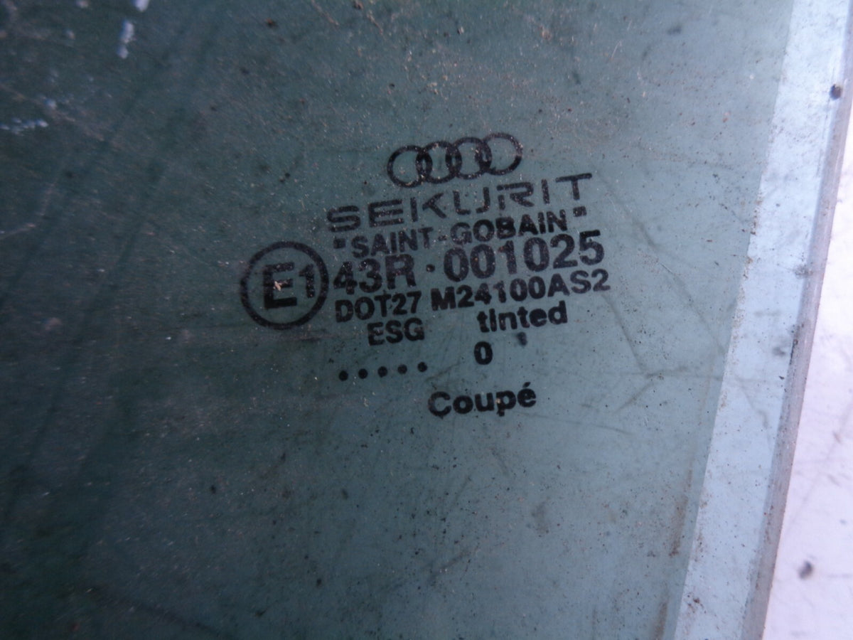 AUDI TT MK1 NSF PASSENGER SIDE FRONT DOOR QUARTER WINDOW GLASS