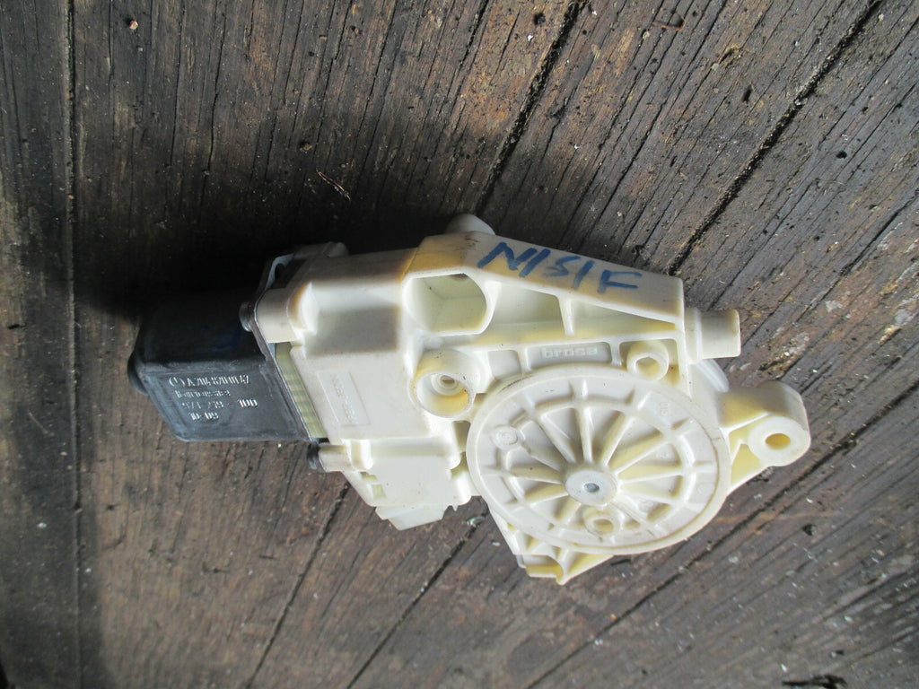 MERCEDES BENZ E CLASS W212 2010 NSF PASSENGER SIDE FRONT DOOR WINDOW MOTOR