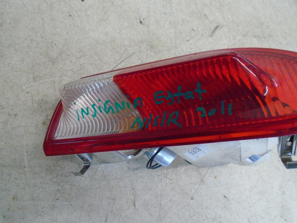 VAUXHALL INSIGNIA MK1 2011 ESTATE NSR PASSENGER REAR INNER TAIL LIGHT 13226854