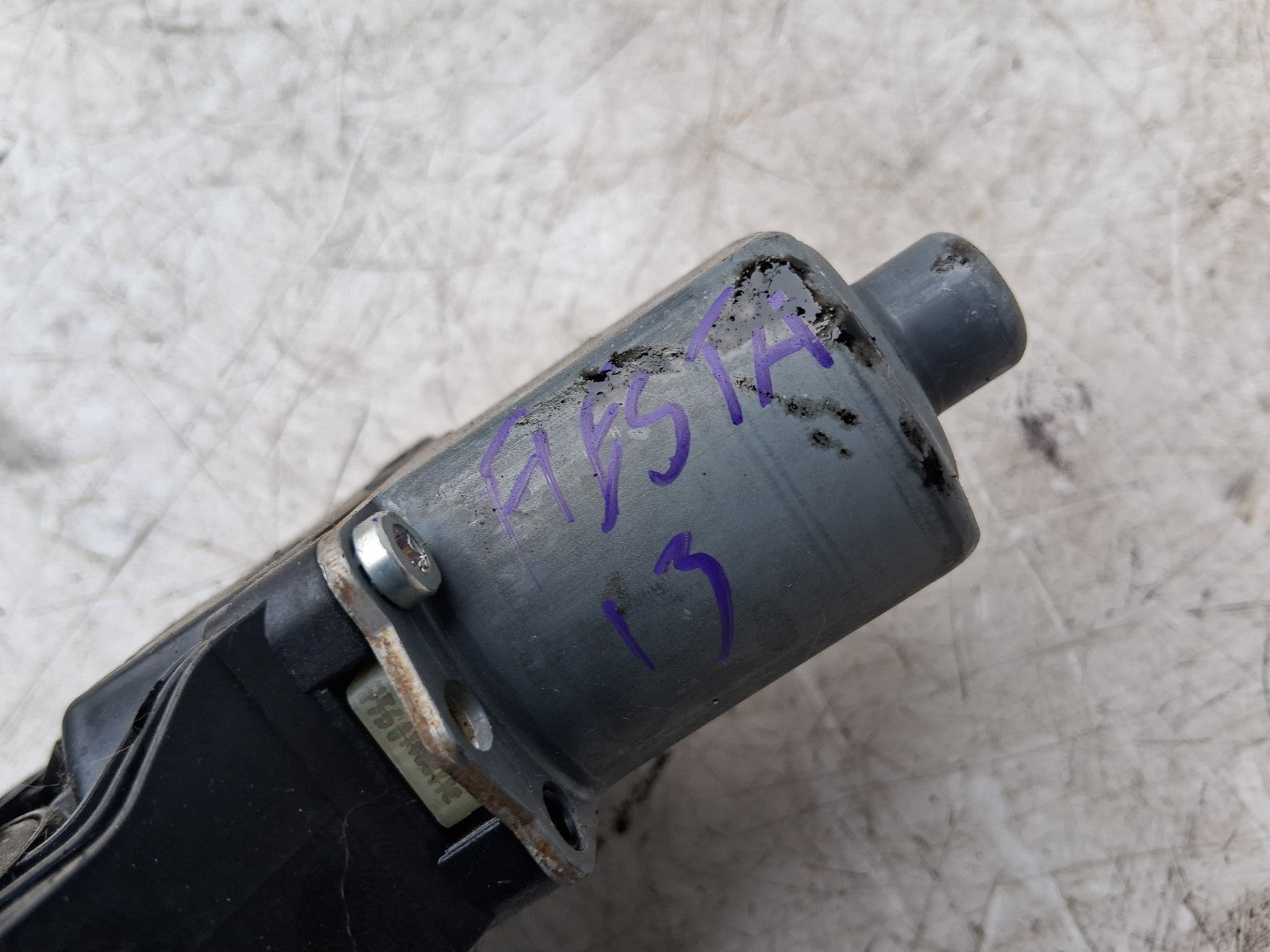 2014 FORD FIESTA MK7 OSF DRIVER SIDE FRONT RIGHT WINDOW MOTOR 8A6114553B