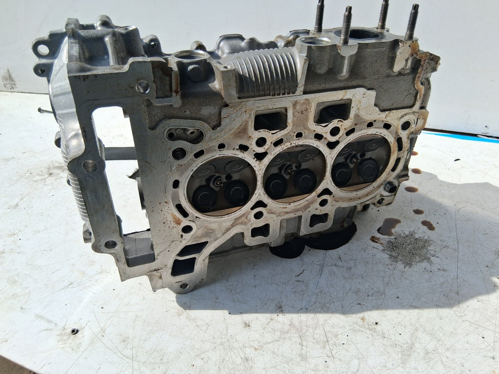 2021 CITROEN C4 MK3 1.2 PETROL ENGINE CYLINDER HEAD WITH VALVES 9810874110