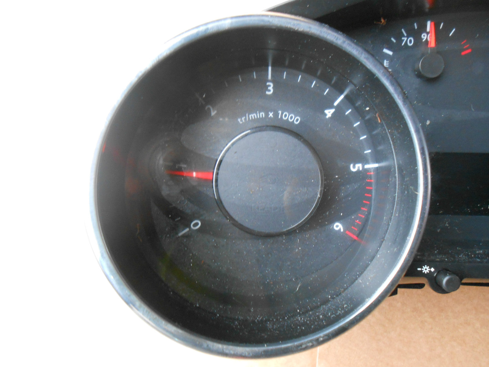 PEUGEOT 5008 2015 1.6 HDI 115 (9HD) CLOCKS SPEEDO INSTRUMENT CLUSTER 9804211480