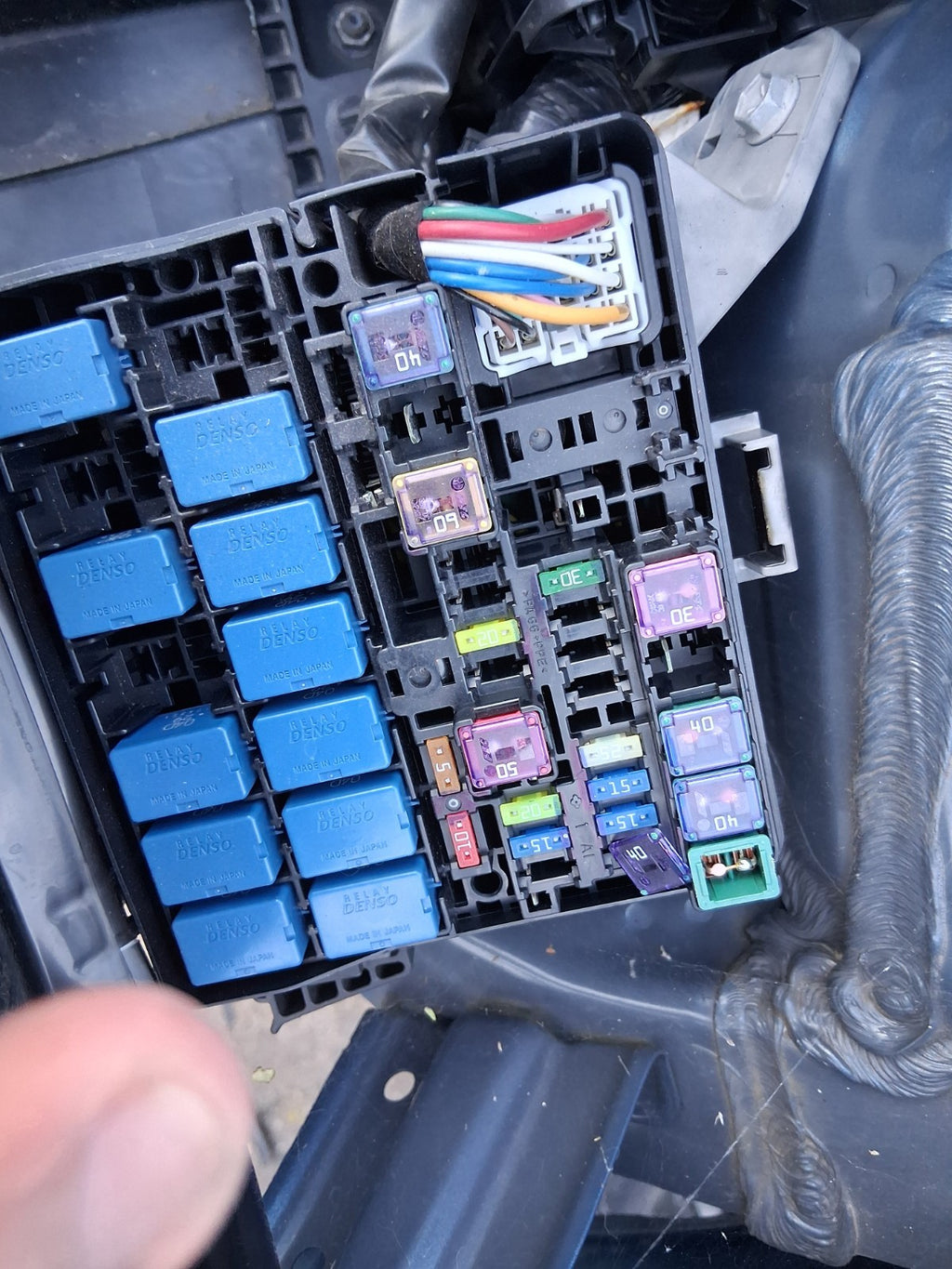 2021 SUZUKI SWIFT A2L MK4 1.2 HYBRID ELECTRIC FUSE BOX RELAY BOX