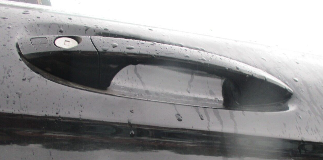 MERCEDE C CLASS COUPE W204 2012 OSF DRIVERS FRONT EXTERIOR DOOR HANDLE BLACK 197