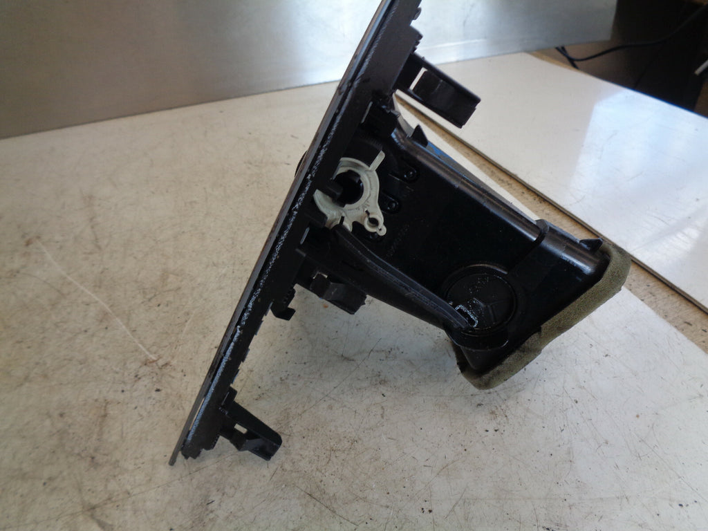 SEAT LEON MK3 2018 OSF DRIVER SIDE RIGHT AIR VENT 5F2820902D