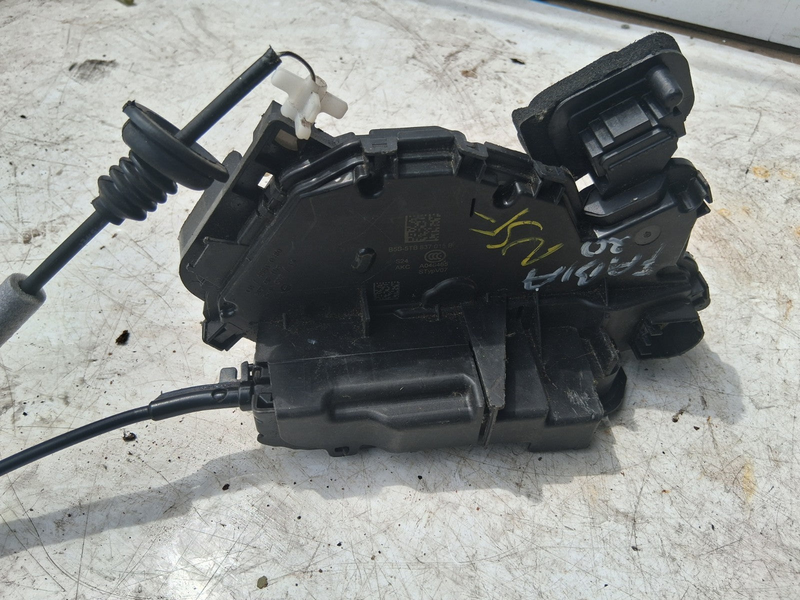 VW VOLKSWAGEN PASSAT B8 2019 NSF PASSENGER FRONT DOOR LOCK MECHANISM 5TB837015B