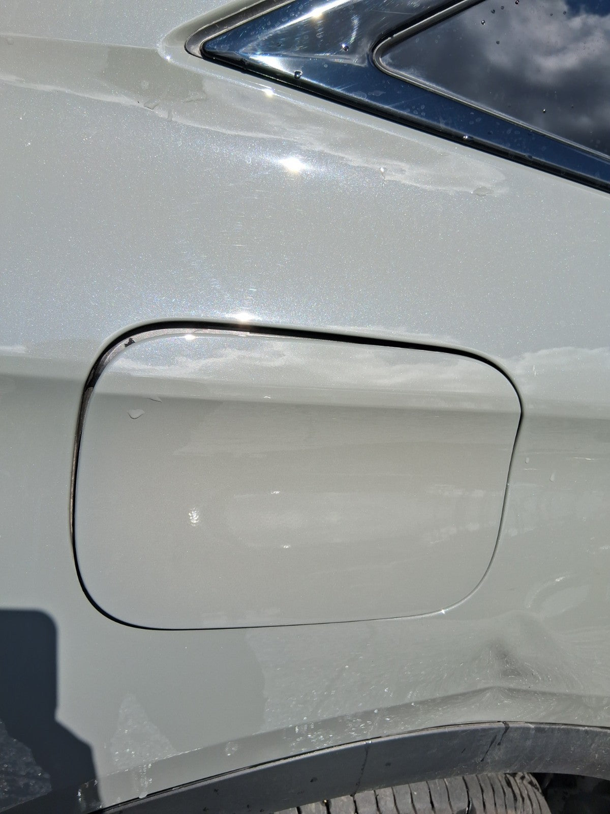2024 DS AUTOMOBILES DS 7 FACELIFT FUEL FLAP GREY LACQUERED ESC