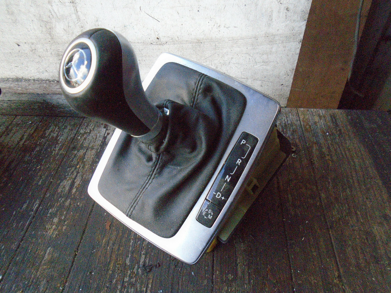 MERCEDES BENZ E CLASS W212 2010 AUTOMATIC GEARSTICK LEVER SELECTOR
