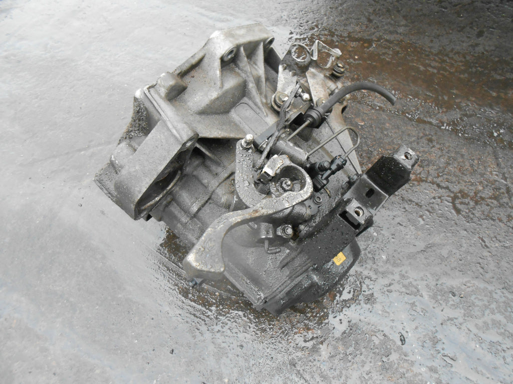 VOLKSWAGEN VW FOX 5Z1 2001 1.4 8V BKR ENGINE 5 SPEED MANUAL GEARBOX QZK