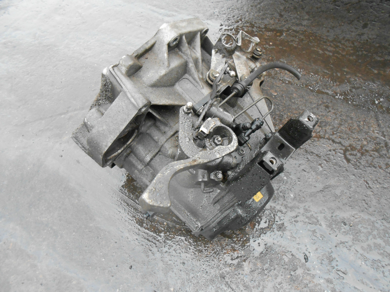 VOLKSWAGEN VW FOX 5Z1 2001 1.4 8V BKR ENGINE 5 SPEED MANUAL GEARBOX QZK