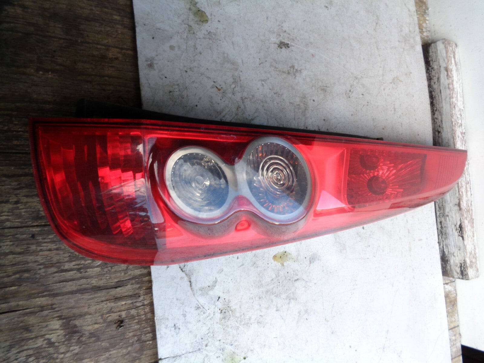 FORD FIESTA MK6 FACELIFT REAR TAIL LIGHT DRIVER SIDE 6S6113404A