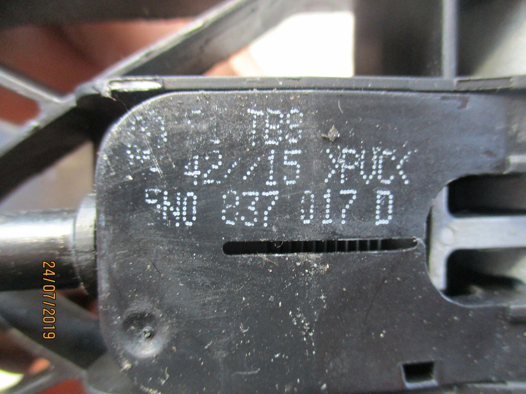 AUDI A3 8V (MK3) 1.6 TDI DRIVER OFF SIDE FRONT DOOR LOCK AND HANDLE 8X2 837 015B