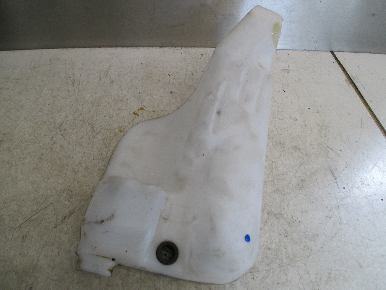 RENAULT GRAND SCENIC MK3 2015 FRONT WINDSCREEN WASHER WATER BOTTLE 289108770R