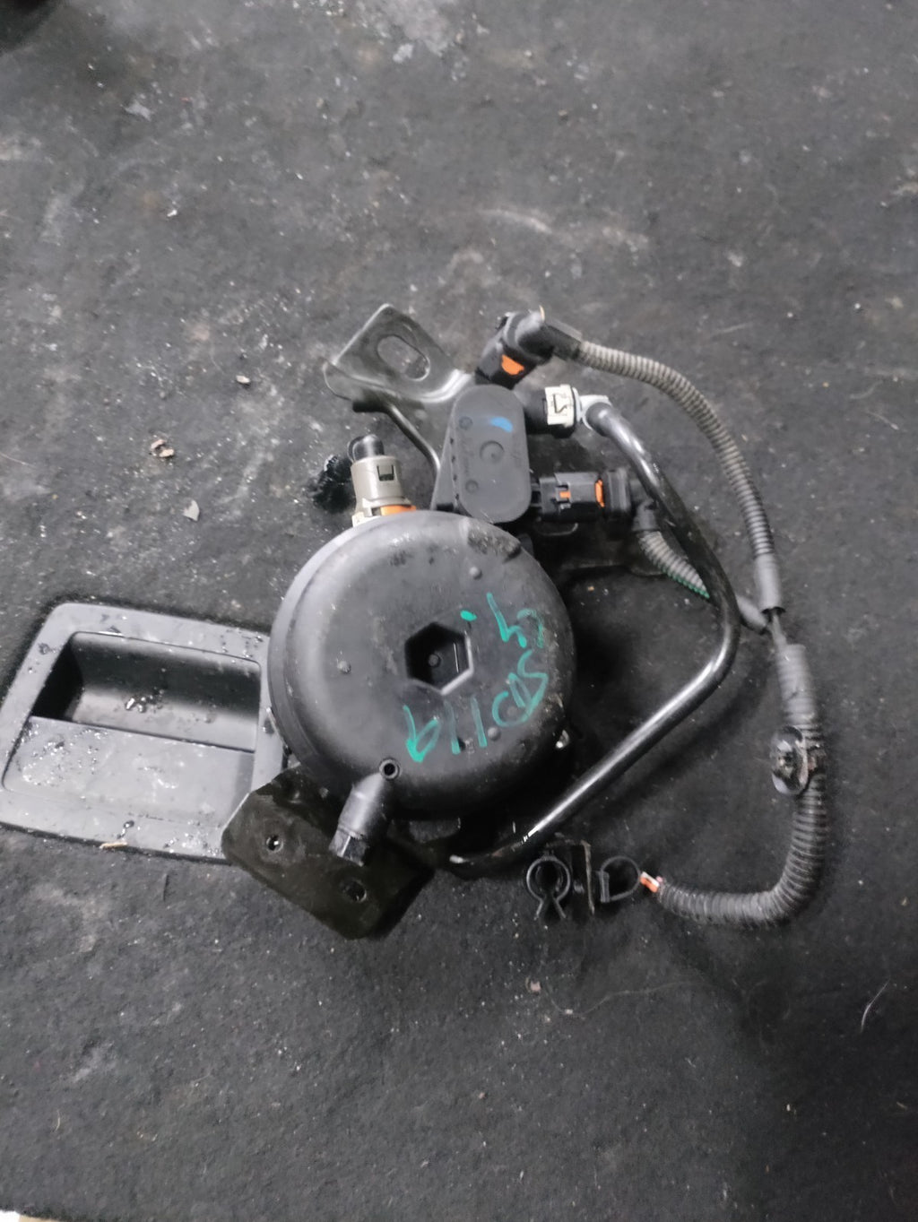 CITROEN C5 AIRCROSS 2019 DIESEL FUEL TANK FILTER HOUSING 9816847180