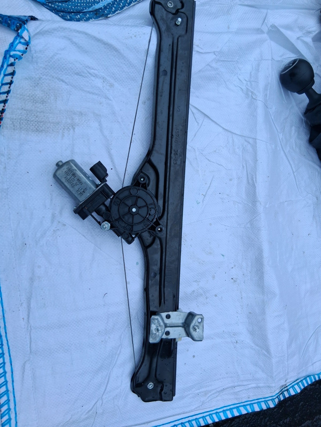 2024 FIAT DUCATO MK3 NSF PASSENGER SIDE FRONT WINDOW MOTOR REGULATOR 46862304