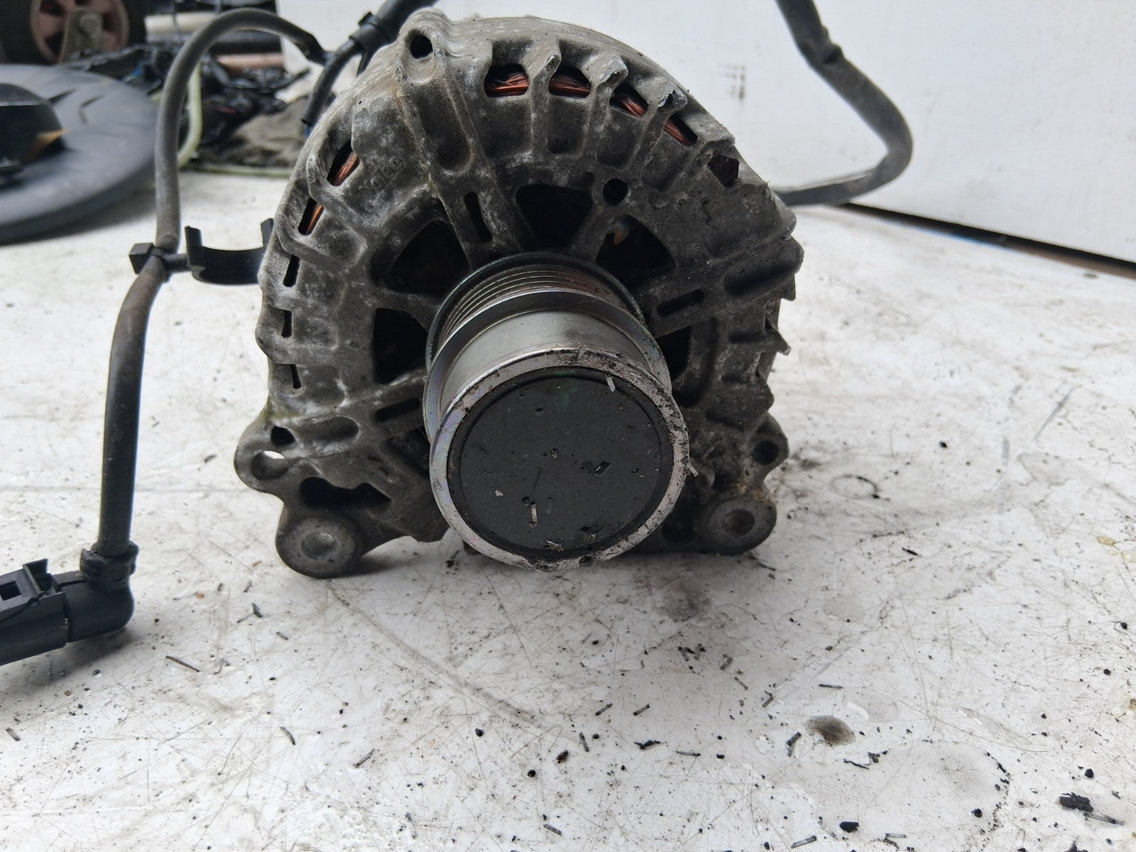 SEAT IBIZA MK4 6J 2015 1.4 PETROL ALTERNATOR 04C903023M