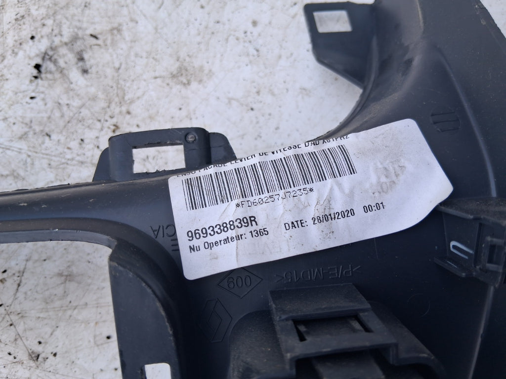 2020 RENAULT KANGOO MK2 RADIO STEREO MULTIMEDIA SURROUND TRIM 969338839R